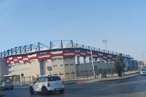 Turgutlu Stadyumu - Resim 12