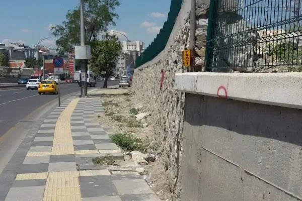 Başkent Üniversitesi Sıhhiye Servis Durağı - Resim 10