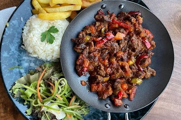 Sakarya Türkü Evi Kafe ve Restaurant - Resim 5