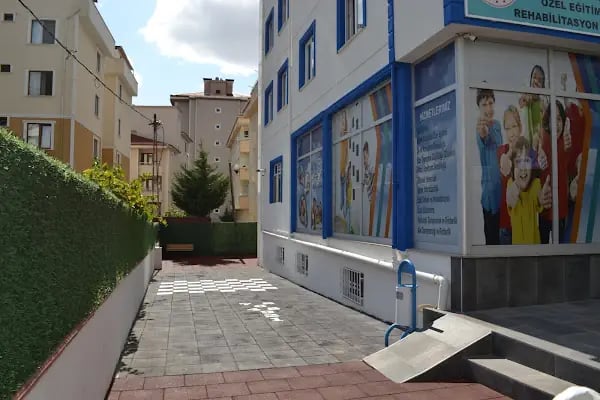 Tarık Akay Özel Eğitim ve Rehabilitasyon Merkezi - Resim 16