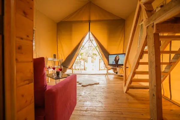 The Hill Glamping - Resim 7