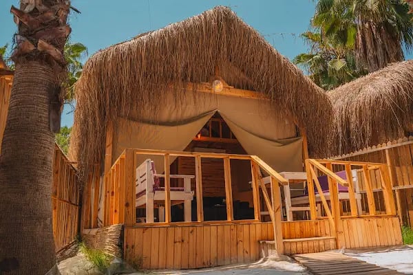 The Hill Glamping - Resim 6
