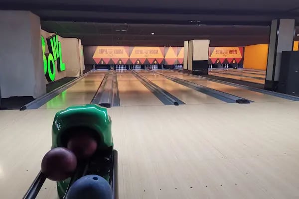 Bowlroom Bowling - Resim 6