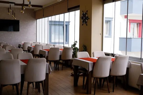 BERGOVA CAFE &amp; ŞARKÜTERİ &amp; KAHVALTI &amp; DONDURMA - Resim 7
