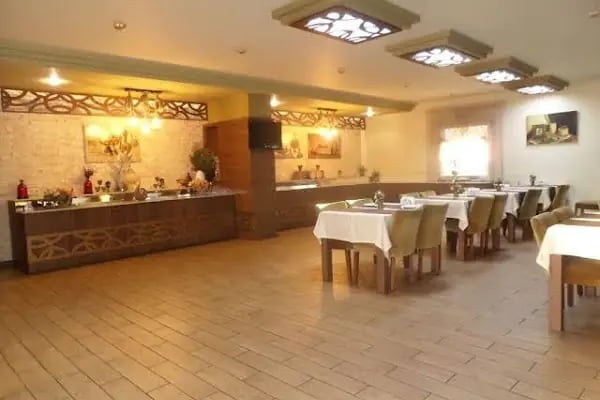 BERGOVA CAFE &amp; ŞARKÜTERİ &amp; KAHVALTI &amp; DONDURMA - Resim 8