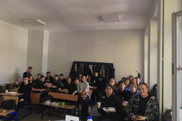 Osmangazi Mesleki ve Teknik Anadolu Lisesi - Resim 8