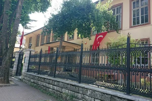 Osmangazi Mesleki ve Teknik Anadolu Lisesi - Resim 1