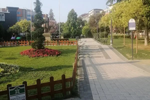 Siyavuşpaşa Parkı - Resim 1