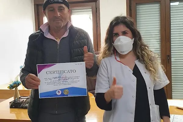 A Plus Hair Transplant &amp; Hair Clinic Saç Ekim Merkezi - Resim 2