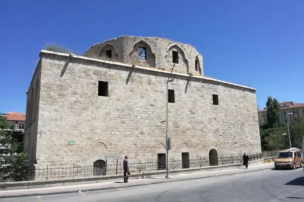 Taşhoron Kilisesi(Surp Yerrortutyun)) - Resim 3