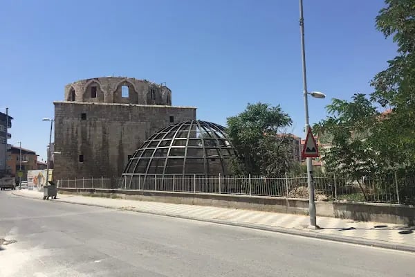Taşhoron Kilisesi(Surp Yerrortutyun)) - Resim 14
