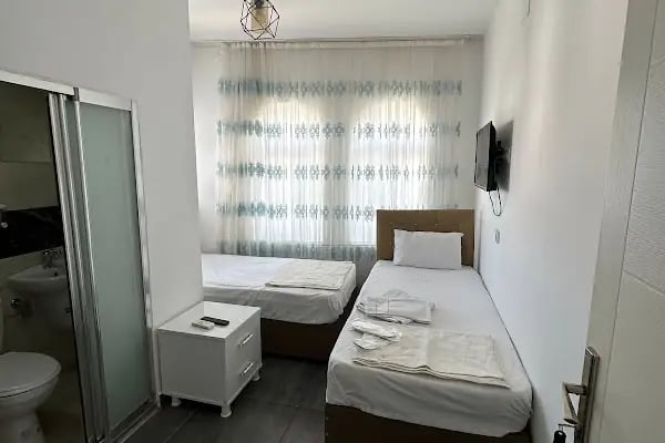 Can Hotel - Resim 3