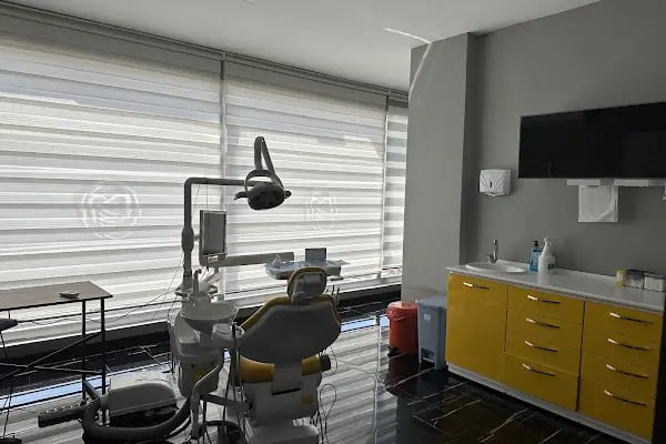 Özel Güneşevler Diş Polikliniği - Resim 17