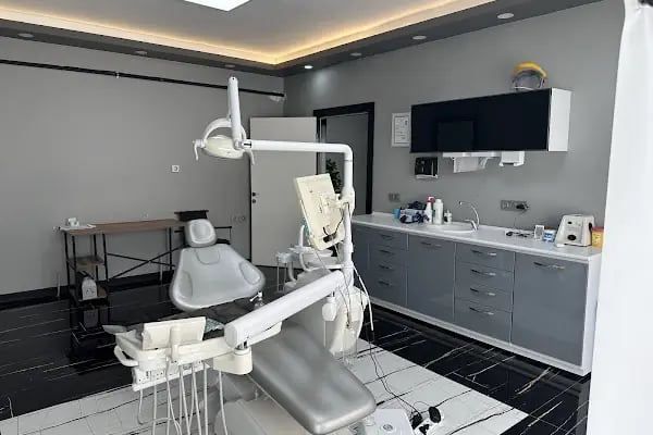 Özel Güneşevler Diş Polikliniği - Resim 19