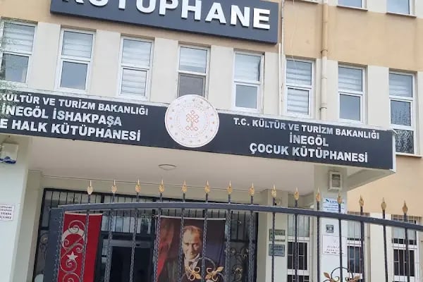 İnegöl İshakpaşa İlçe Halk Kütüphanesi - Resim 3