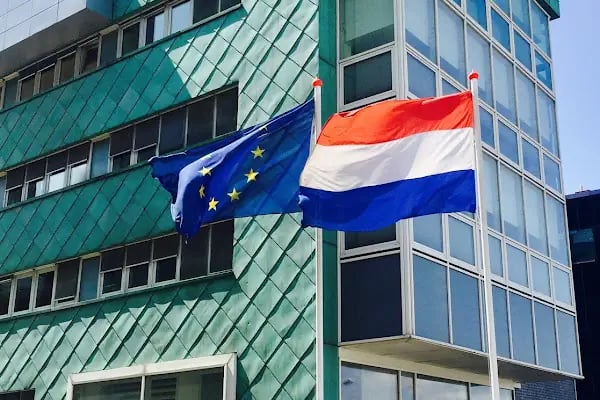 Hollanda Büyükelçiliği - Resim 1