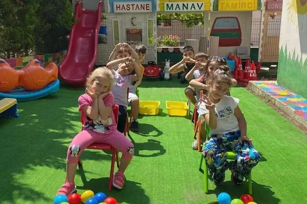 GEMLİK MUTLU ÇOCUKLAR MONTESSORİ ANAOKULU - Resim 9