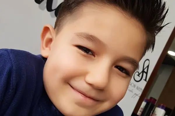 SALON NATUREL BARBER CLUB Saça Dair Herşey - Resim 16