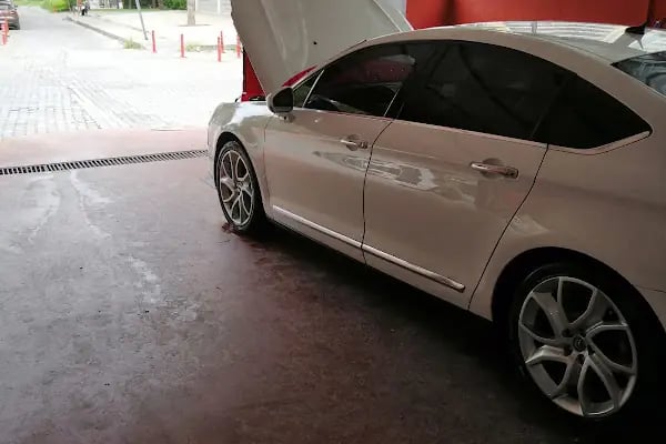 Shop&amp;Wash Oto Yıkama ve Uygulama Merkezi - Resim 14