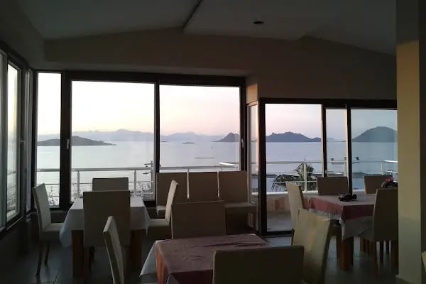 Blue Hotel - Resim 4