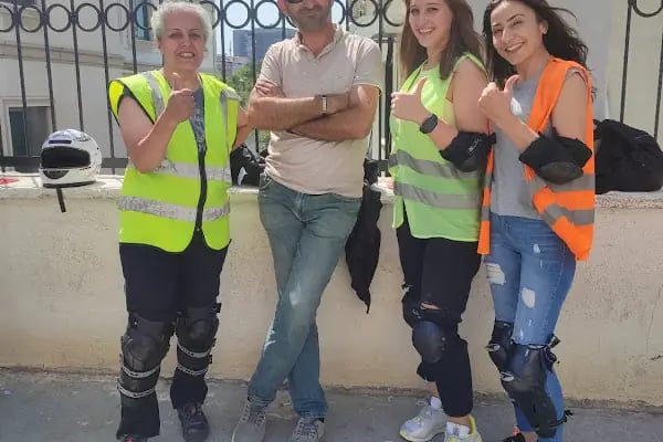 Ak Çarşı sürücü kursu Güneşli - Resim 3