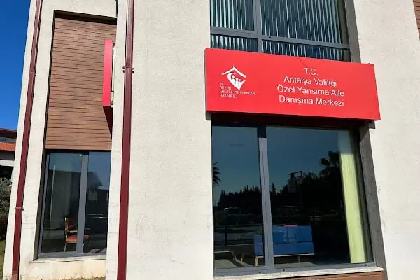 Özel Yansıma Psikoloji Merkezi ( Klinik Psk. Seçil Özcan ) - Resim 2