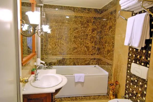 Aspen Hotel - Resim 4