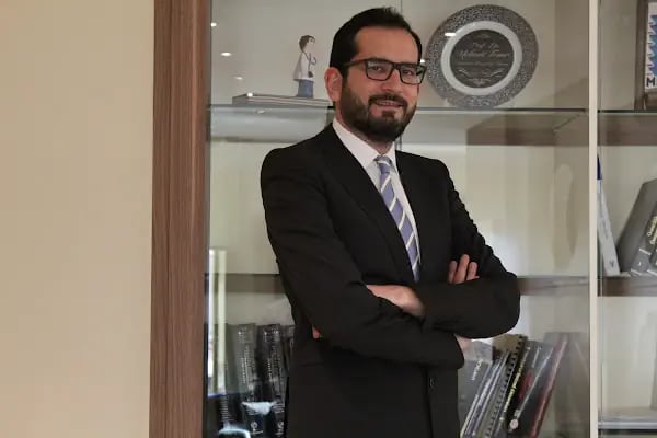 Prof. Dr. Fahri Erdoğan | Diz ve Kalça Protezi Cerrahisi Uzman Doktor - Resim 16