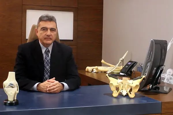 Prof. Dr. Fahri Erdoğan | Diz ve Kalça Protezi Cerrahisi Uzman Doktor - Resim 5