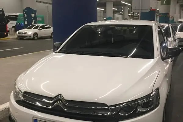 İstanbul Havalimanı Rent a Car Stone - Resim 18