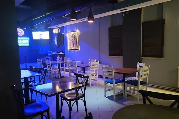 LUX CAFE BAR - Resim 1