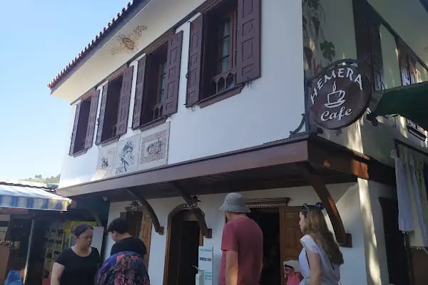 Üçyol Cafe &amp; Bar - Resim 14