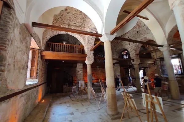 Üçyol Cafe &amp; Bar - Resim 3