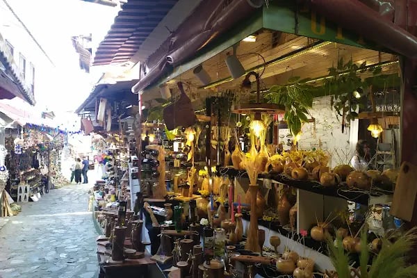 Üçyol Cafe &amp; Bar - Resim 8