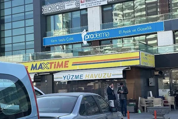 Maxtime Spor Merkezi ve Yüzme havuzu - Resim 18