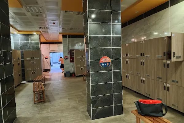 Maxtime Spor Merkezi ve Yüzme havuzu - Resim 15