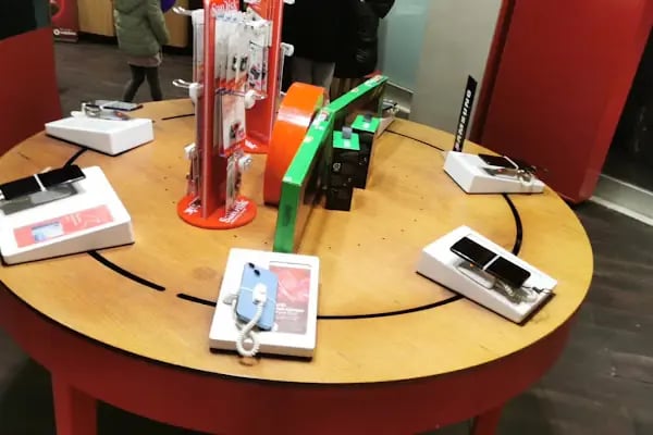 Ege İletişim Sistemleri Vodafone Cep Merkezi - Resim 11