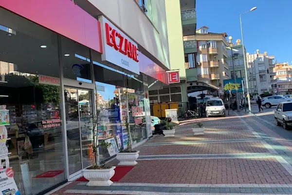 Cadde Eczanesi - Resim 19