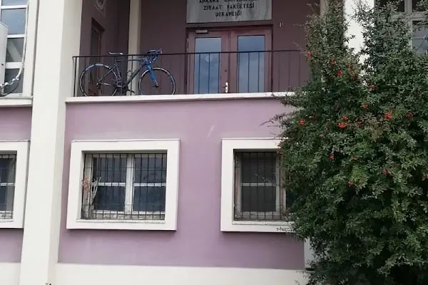 Ankara Üniversitesi Ziraat Fakültesi Bahçe Bitkileri Bölümü - Resim 10