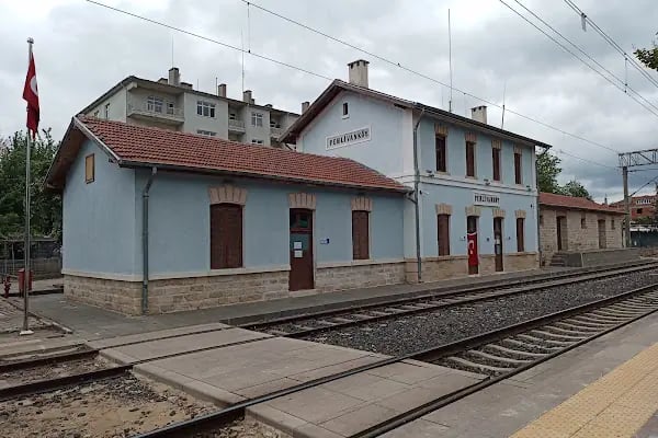 Pehlivanköy Tren İstasyonu - Resim 1