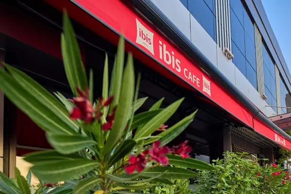 Ibis Istanbul Airport - Resim 12