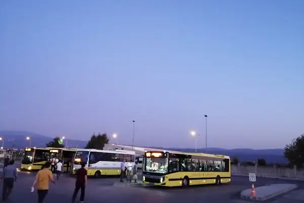 Üniversite Metro İstasyonu - Resim 8