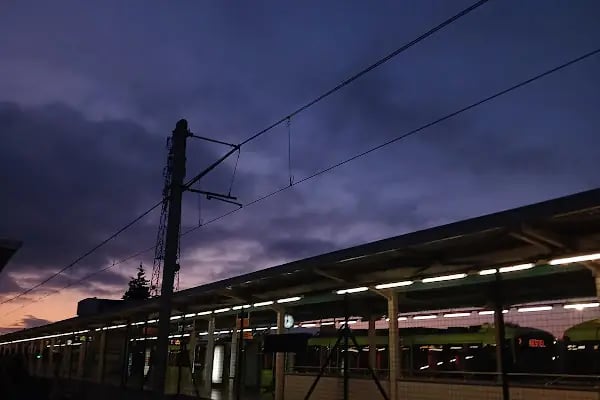 Üniversite Metro İstasyonu - Resim 12