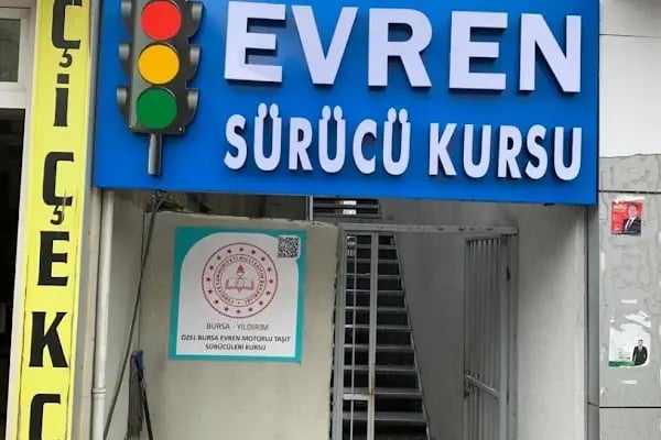 Özel Bursa Evren Motorlu Taşıt Sürücüleri Kursu - Resim 5