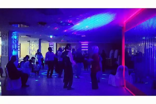Akropol Cafe &amp; Bistro - Resim 3