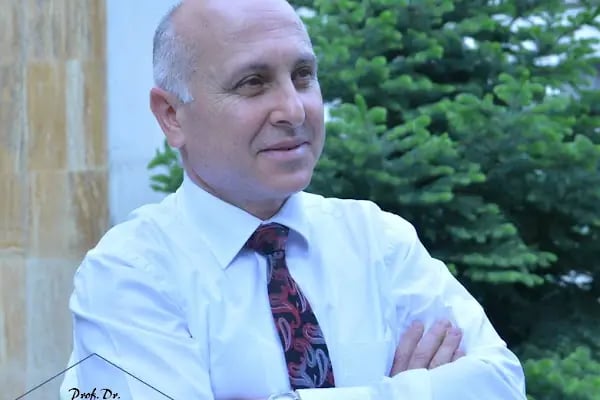 Prof. Dr. Mahmut KÖMÜRCÜ - Resim 7