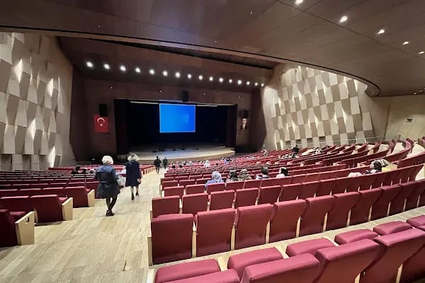 Pamukkale Kongre ve Kültür Merkezi - Resim 1