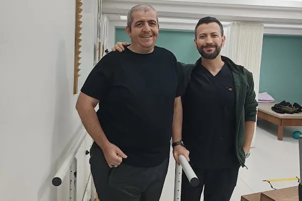 Özel Kardelen Tıp Merkezi - Saç Ekimi Merkezi - Resim 13