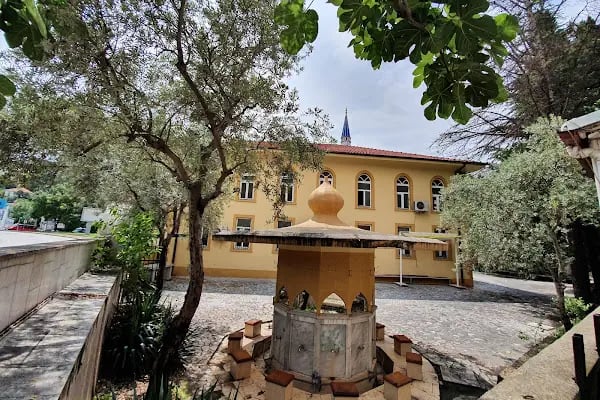 Sarıkışla Cami - Resim 11