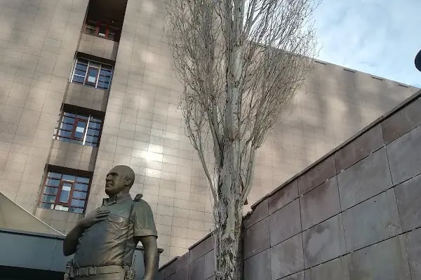 T.C. İzmir Adalet Sarayı - Resim 4